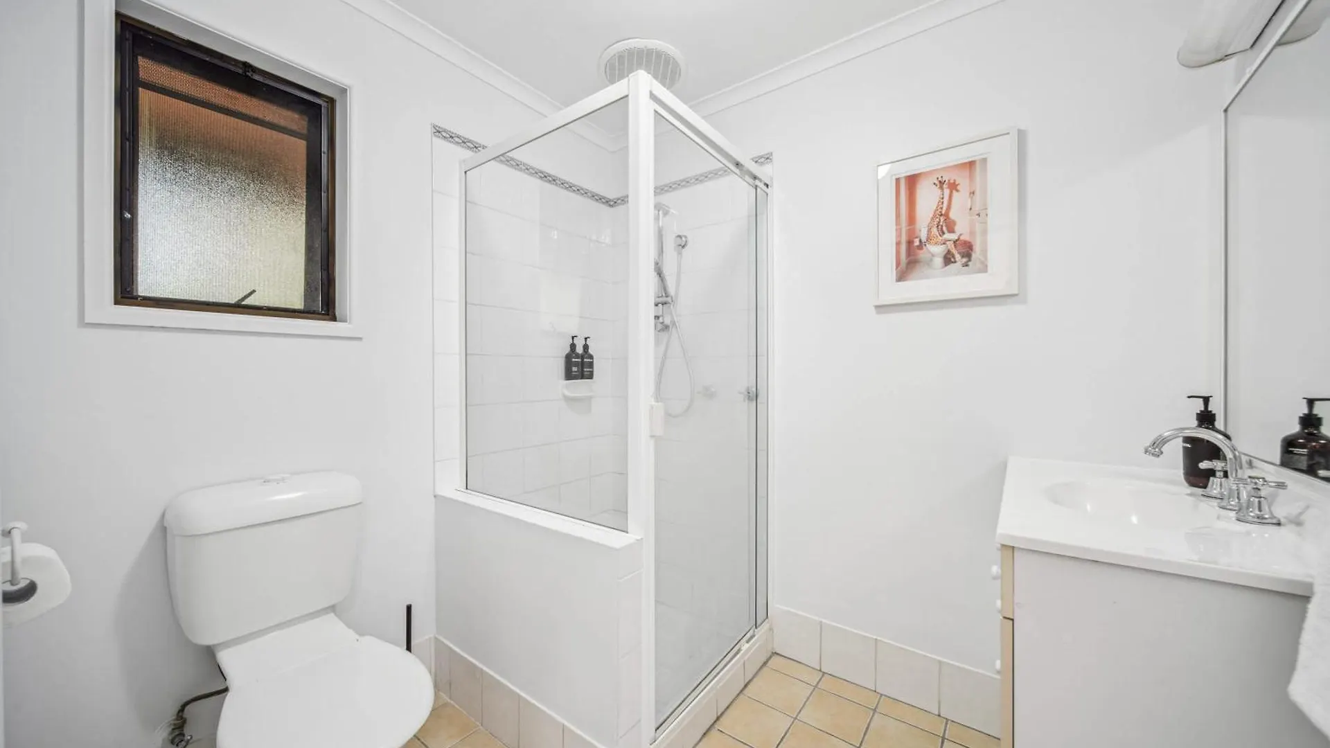 Pumicestone Beach House - 200M To The Passage Pelican Waters Holiday home
