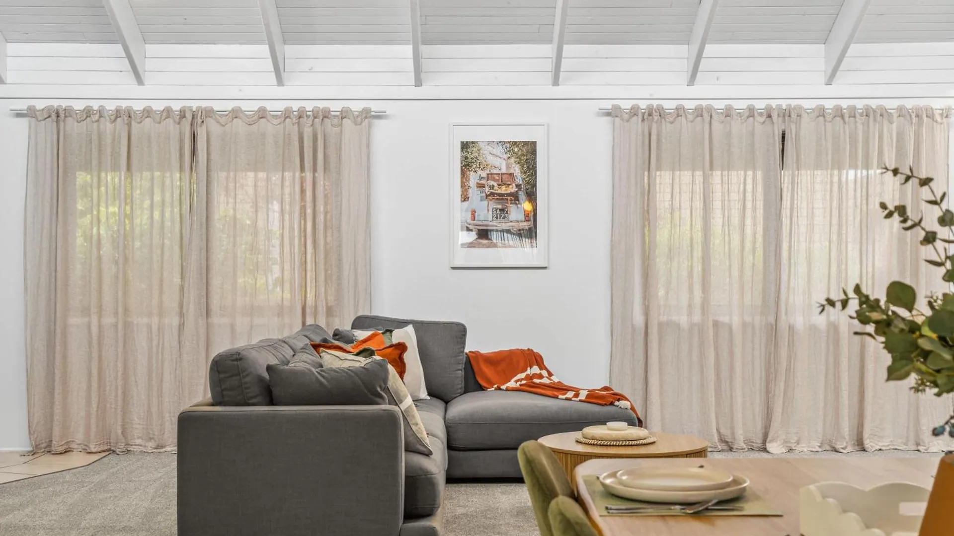 Pumicestone Beach House - 200M To The Passage Pelican Waters Holiday home